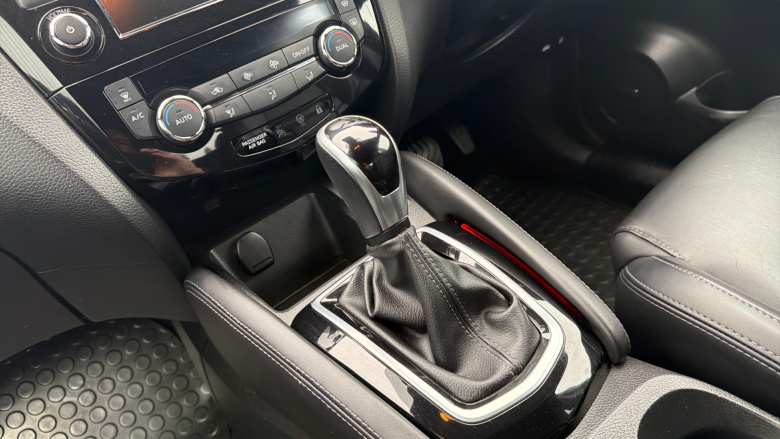 Nissan Qashqai 1.3 DiG-T 160 Tekna+ 5dr DCT Petrol Hatchback